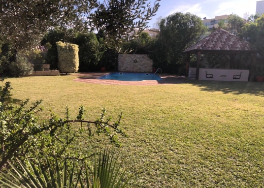 A Vendre VILLA au BERGES DU LAC