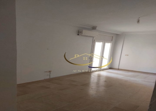 A LOUER UN APPARTEMENT S+2 A CITE WAHAT