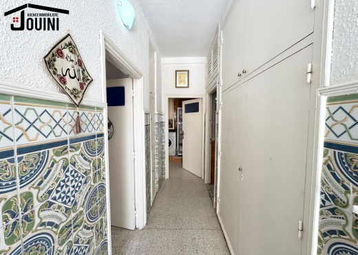 Immeuble D’angle à Mornaguia Centr