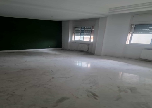 Appartement à ennasr TFI