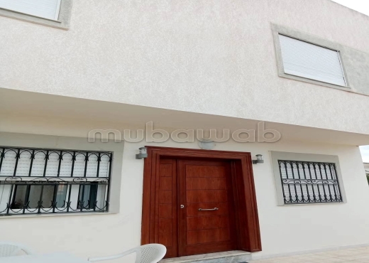 A Vendre Villa + 2 Apparts Ariana