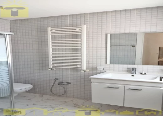 villa À Vendre à NABEUL - À vendre – Magnifique villa avec piscine à #Hammam - Immobiliere.tn - Photo 7