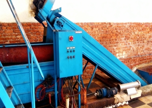 🔶 معصرة عصرية للبيع – سيدي بوعكازين