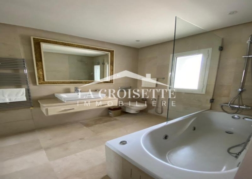 Duplex s3 meublé à GammarthMDL0005