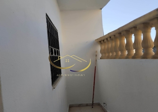 A VENDRE UNE MAISON A CITE CHAKER ARIANA