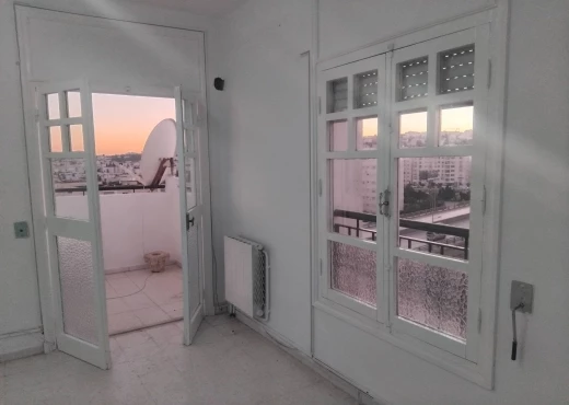 Appartement À Vendre à ARIANA - À VENDRE : S+3 cité Ennasr. - Immobiliere.tn
