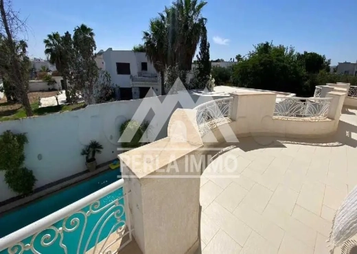 Villa de maitre Haut standing Chot