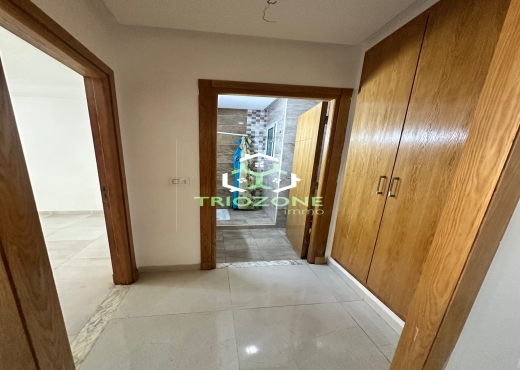 A louer S+1  1er Etage Cite Wahat