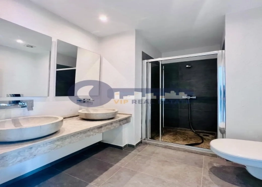 A Vendre Villa S+5 à Gammarth