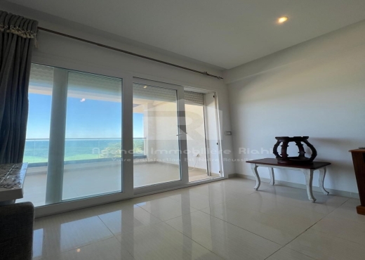 À Vendre Superbe Appartement S+2