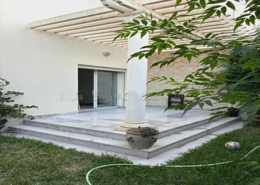 A Vendre Appart S+4 Chotrana