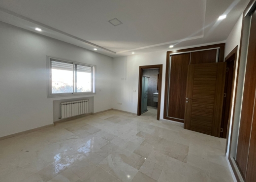 A vendre à HAMMAMET nord  une vill