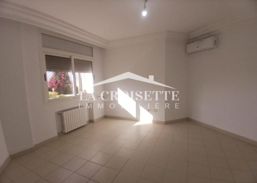 Villa S+5 avec piscine