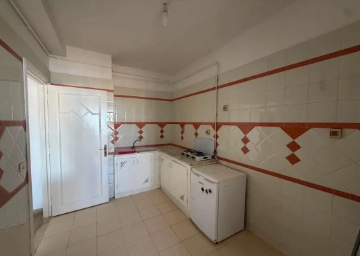 Appartement À Louer à ARIANA - ENNASR 2 : APPARTEMENT S+1 MEUBLE A LOUER - Immobiliere.tn - Photo 5