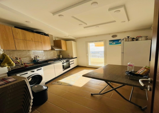 A vendre S+3 a Ennkhilet