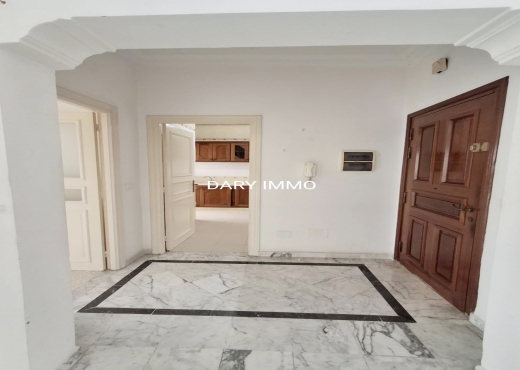 À Vendre un appartement S+2 à la s