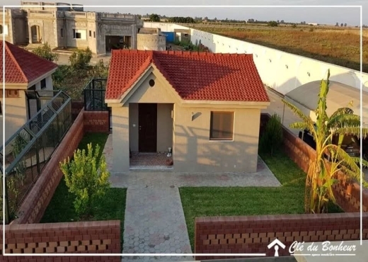 A Vendre ferme avec Villa à Sidi Thabet