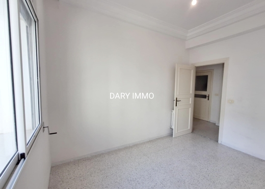 À Vendre un appartement S+2 à la s