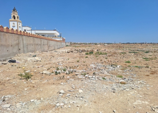 À Vendre : Terrain 2350 m² – Cité