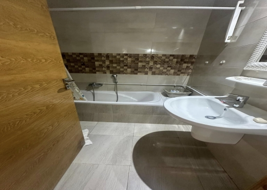 A vendre appartement S+2 HS Wahat