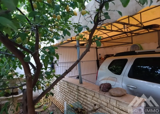 Villa S+3  à Borj Baccouche