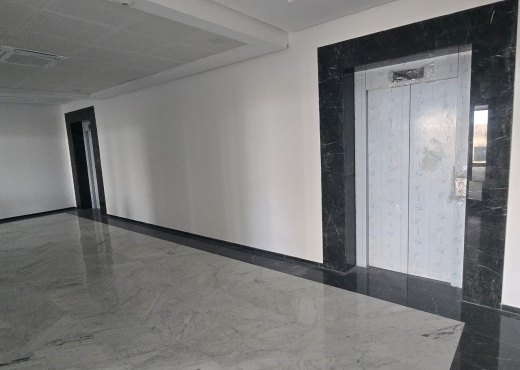 Immeuble neuf à pole el Gazelle