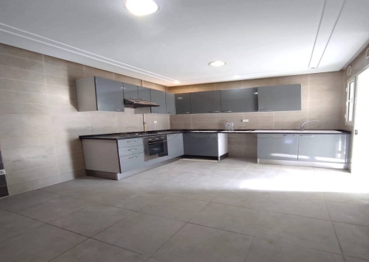 A Vendre Appart S+3 Ennasr 2