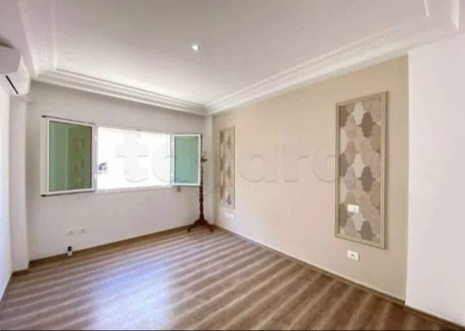 A louer S+2 spacieux  à La Soukra