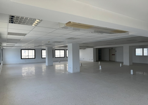 Immeuble bureautique1800 m²au kram
