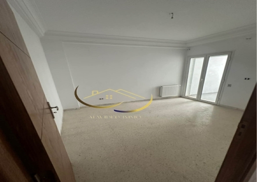 A louer un appartement s+3 à Cité wahat