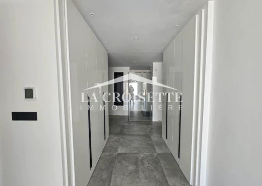 villa À Louer à TUNIS - Triplex s5 avec piscine à Gammarth - Immobiliere.tn - Photo 4