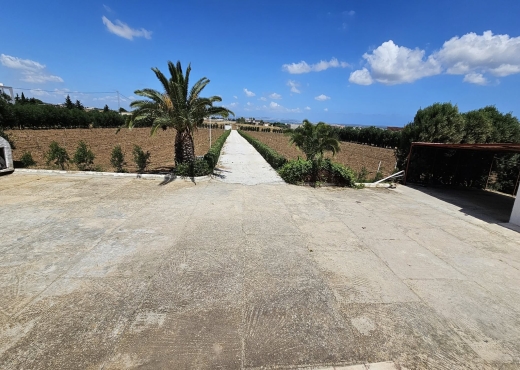 A Vendre Ferme + Villa à Bizerte