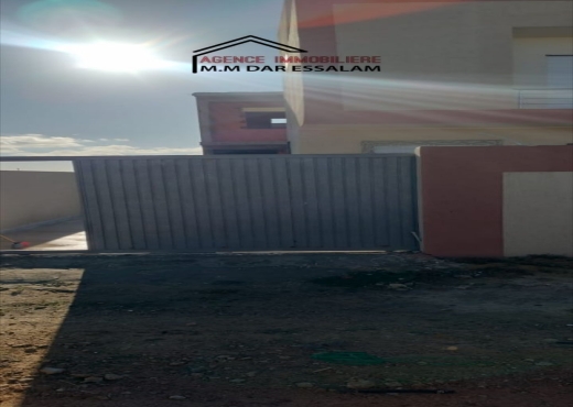 maison style américain près de mer