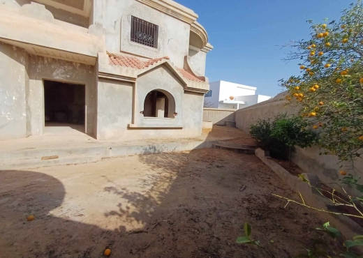 A Vendre Villa inachevé Rte Mahdia
