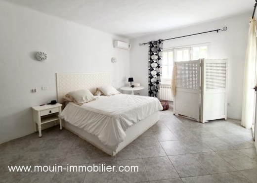 VILLA LES DEUX OLIVIERS AV874