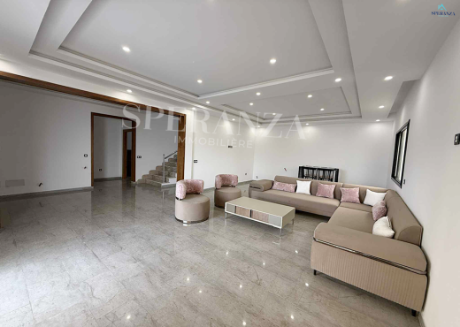 Location Villa Kayna S+4