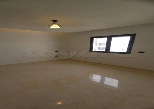 A Vendre S+2 au 1er étage Soukra