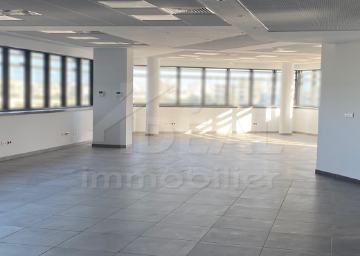 AL Bureau 492m² au Lac3