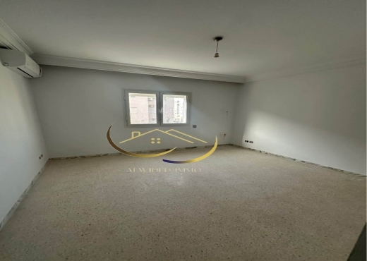 A louer un appartement s+3 à Cité wahat