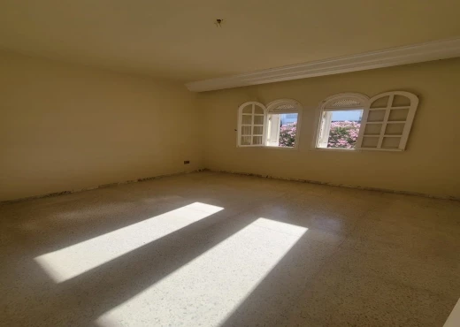 Étage de villa À Vendre à BIZERTE - ✨ À Vendre – 1er Étage de Villa Individuel S+3 - Immobiliere.tn - Photo 10