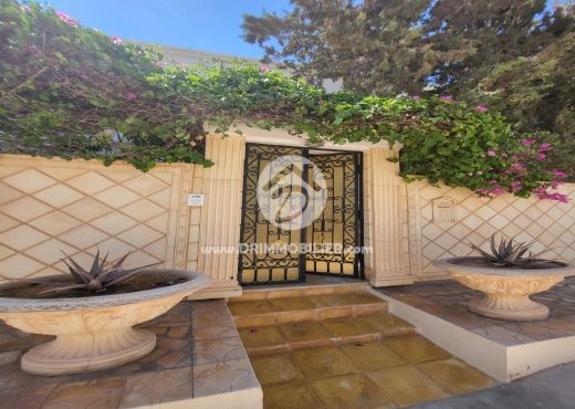 A Vendre Villa avec piscine à Zarzis