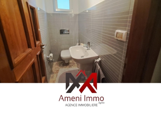 A vendre une villa s+3 à Ezzahra