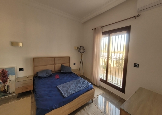 GRANDE MAISON SUR MEZRAYA DJERBA