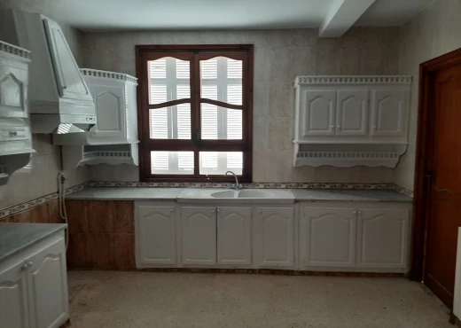 Appartement À Louer à ARIANA - Premier Etage Villa S+4 Ennasr - Immobiliere.tn - Photo 4