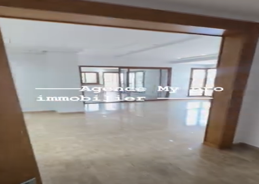 A VENDRE-UN APPARTEMENT HAUT STANDING S+2