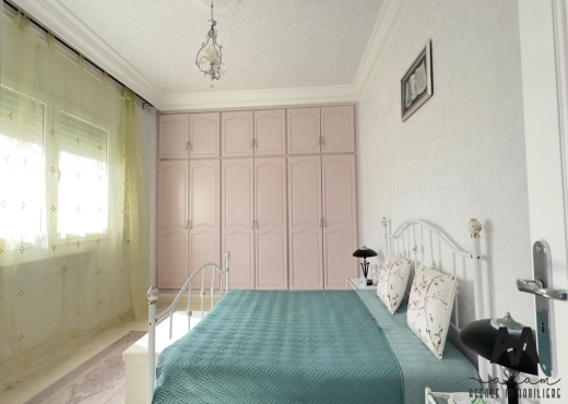 Villa S+5 en duplex à Beni Khiar P