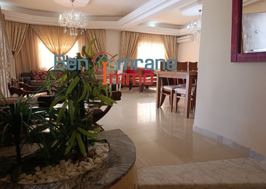 À Louer villa  S+5 Meublé Ghazella