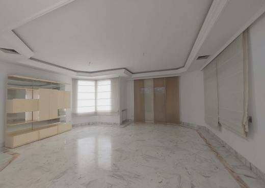 ENNASR 2 :  VILLA DE PRESTIGE AVEC PISCINE À LOUER