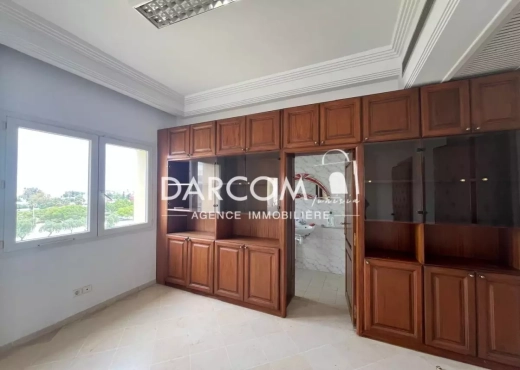 à vendre Bureau Hall+4 au Lac I