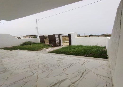 une maison s+2 a la plage elhaouar